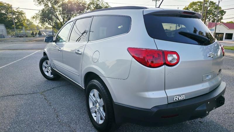 Chevrolet Traverse LT FWD 2011