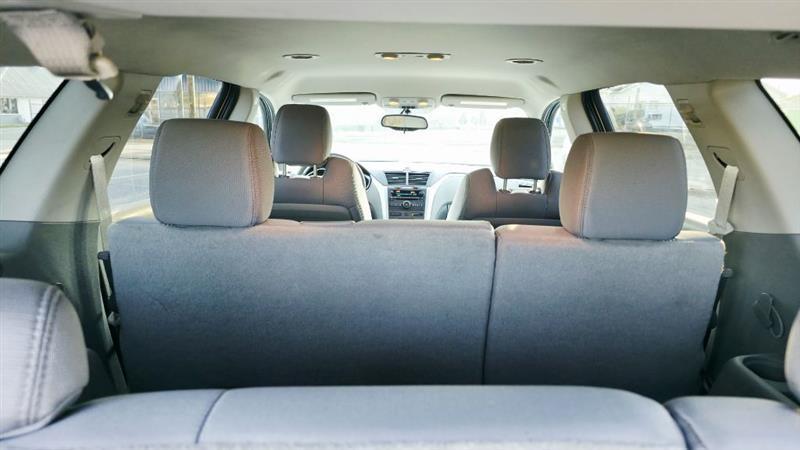 Chevrolet Traverse LT FWD 2011