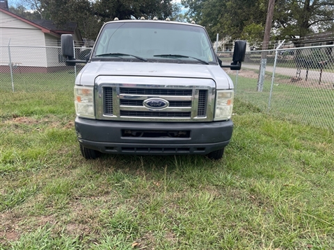 2011 Ford Econoline E450