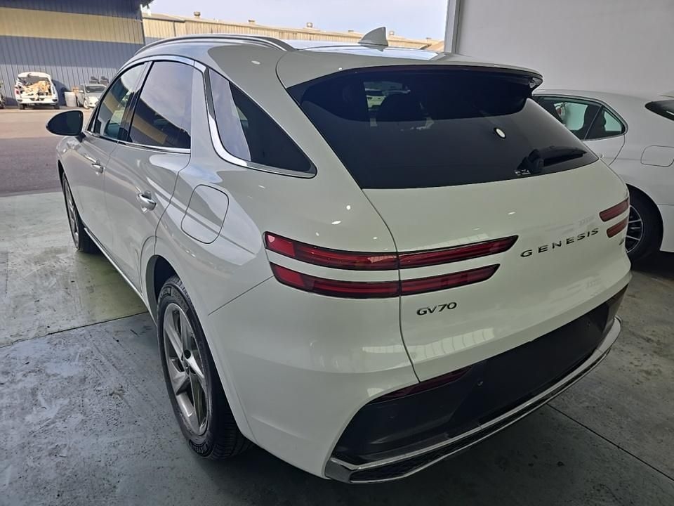 2026 Genesis GV70 2.5T