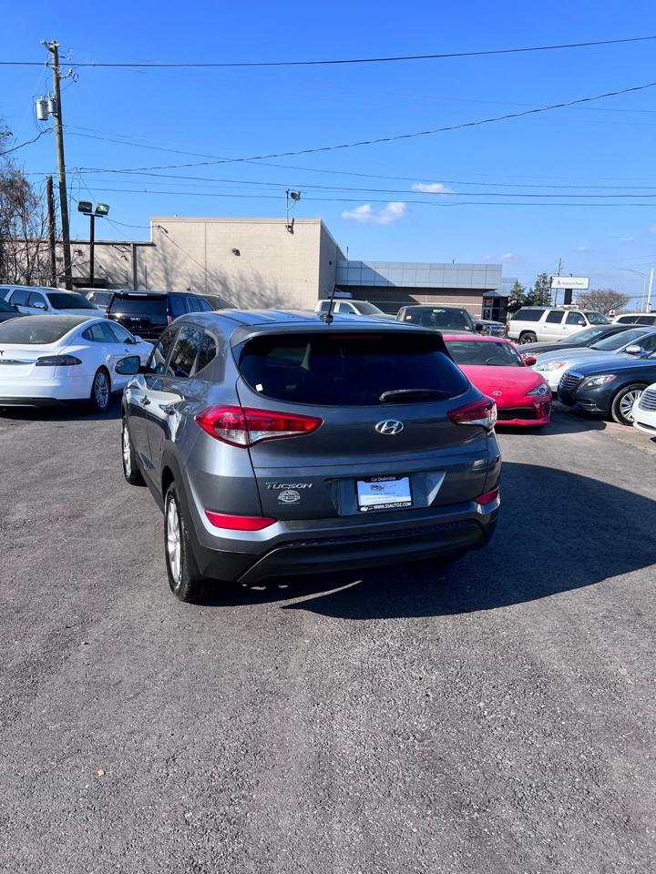 Hyundai Tucson SE 2016