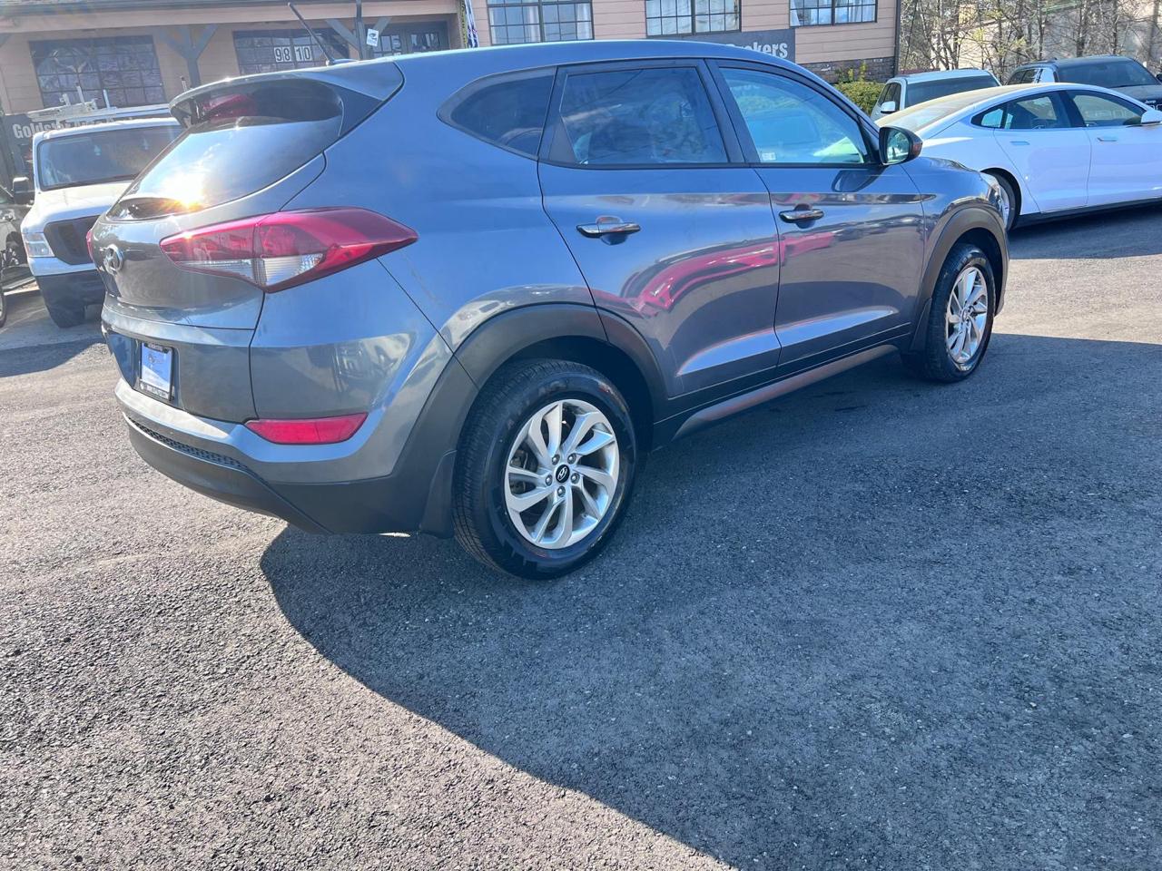 Hyundai Tucson SE 2016