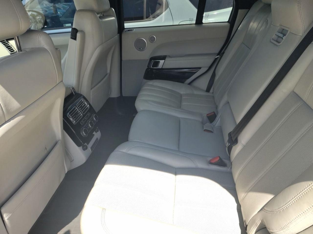 Land Rover Range Rover HSE 2016