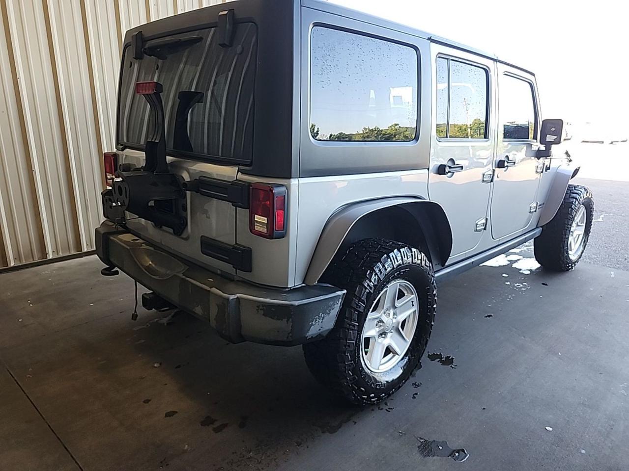 Jeep Wrangler Unlimited Sport 4WD 2015