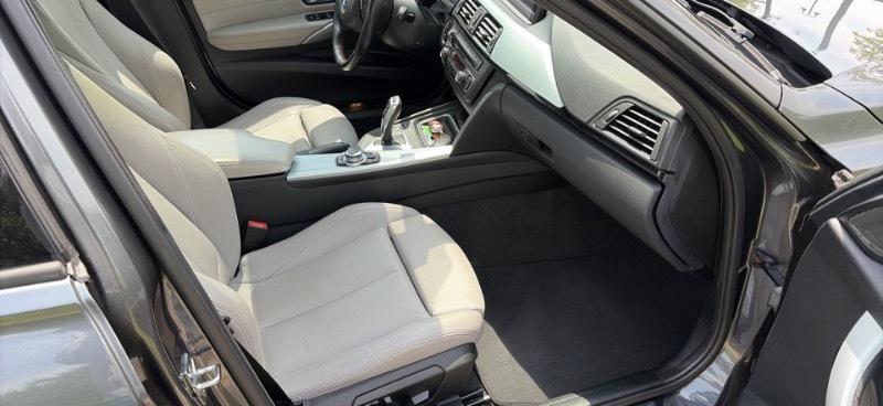 BMW 3-Series  2012