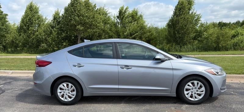 Hyundai Elantra  2017