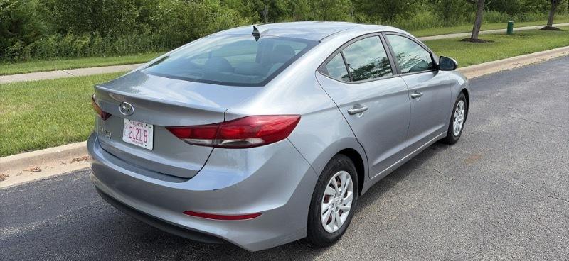 Hyundai Elantra  2017