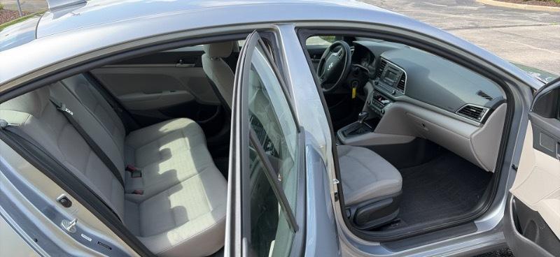 Hyundai Elantra  2017