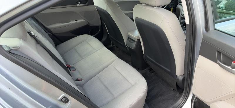 Hyundai Elantra  2017