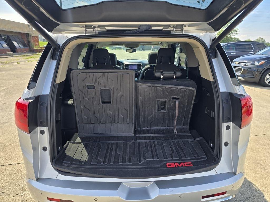 GMC Acadia Denali AWD 2017