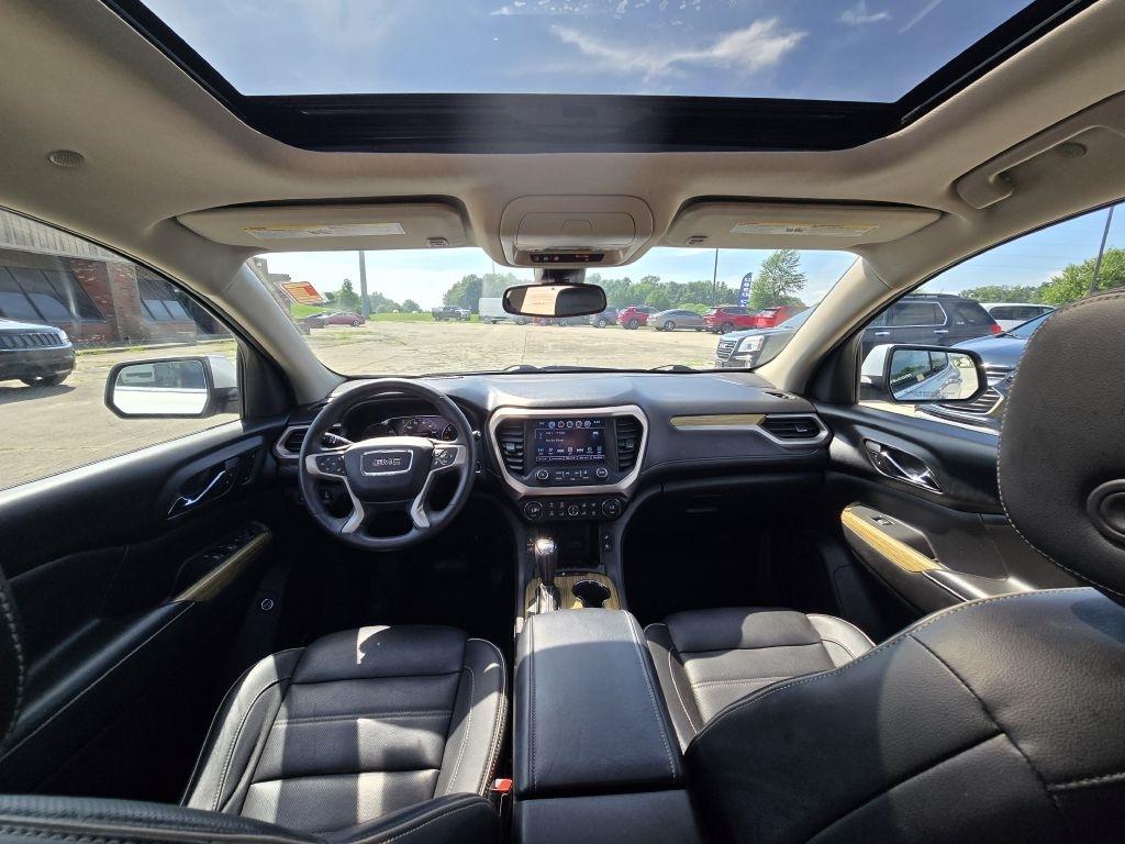 GMC Acadia Denali AWD 2017