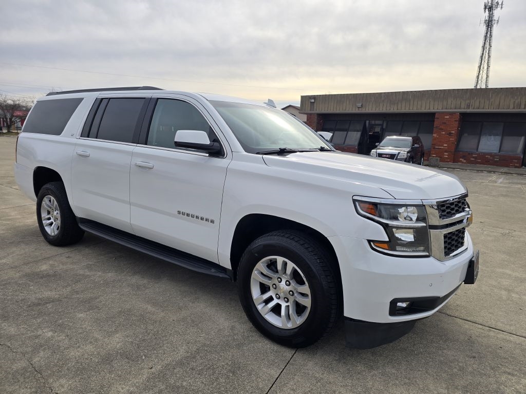 Chevrolet Suburban 4WD 4dr 1500 LT 2019