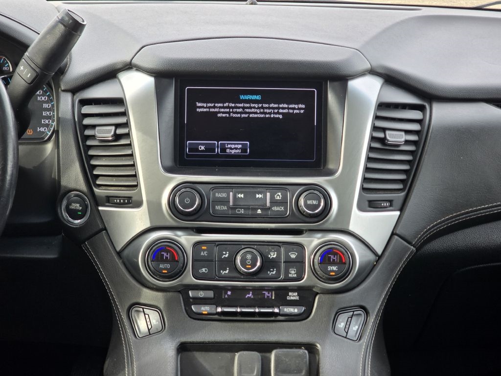 Chevrolet Suburban 4WD 4dr 1500 LT 2019