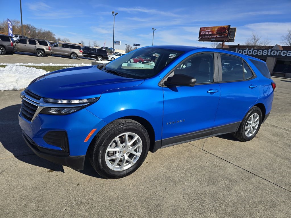 2024 Chevrolet Equinox LS's photo