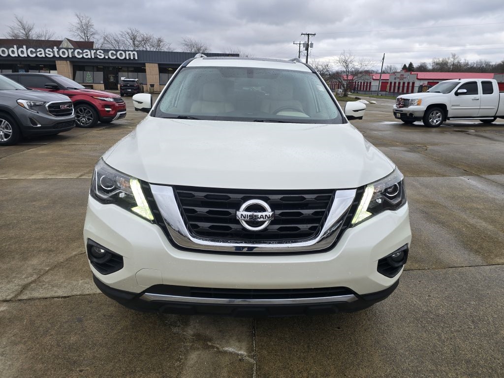 Nissan Pathfinder 4x4 Platinum 2018
