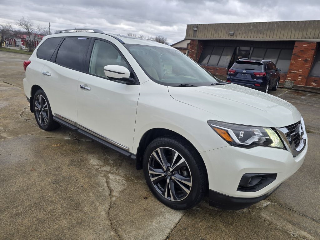 Nissan Pathfinder 4x4 Platinum 2018