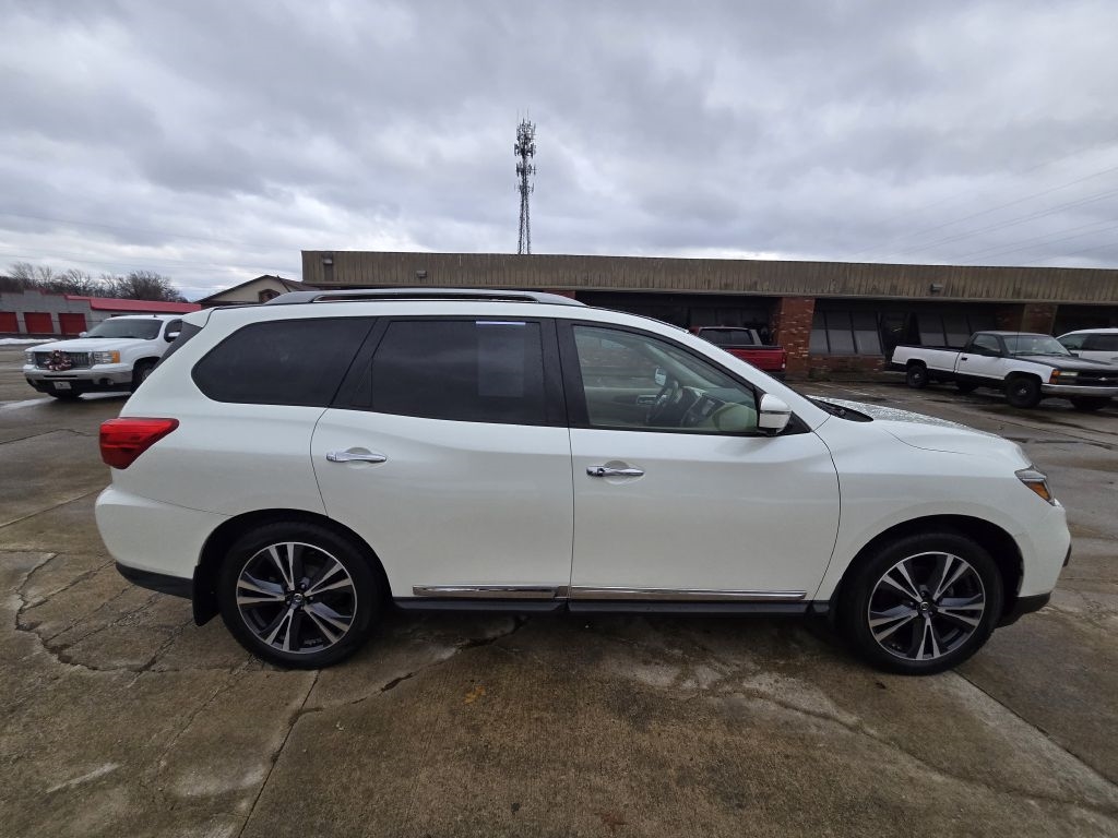 Nissan Pathfinder 4x4 Platinum 2018