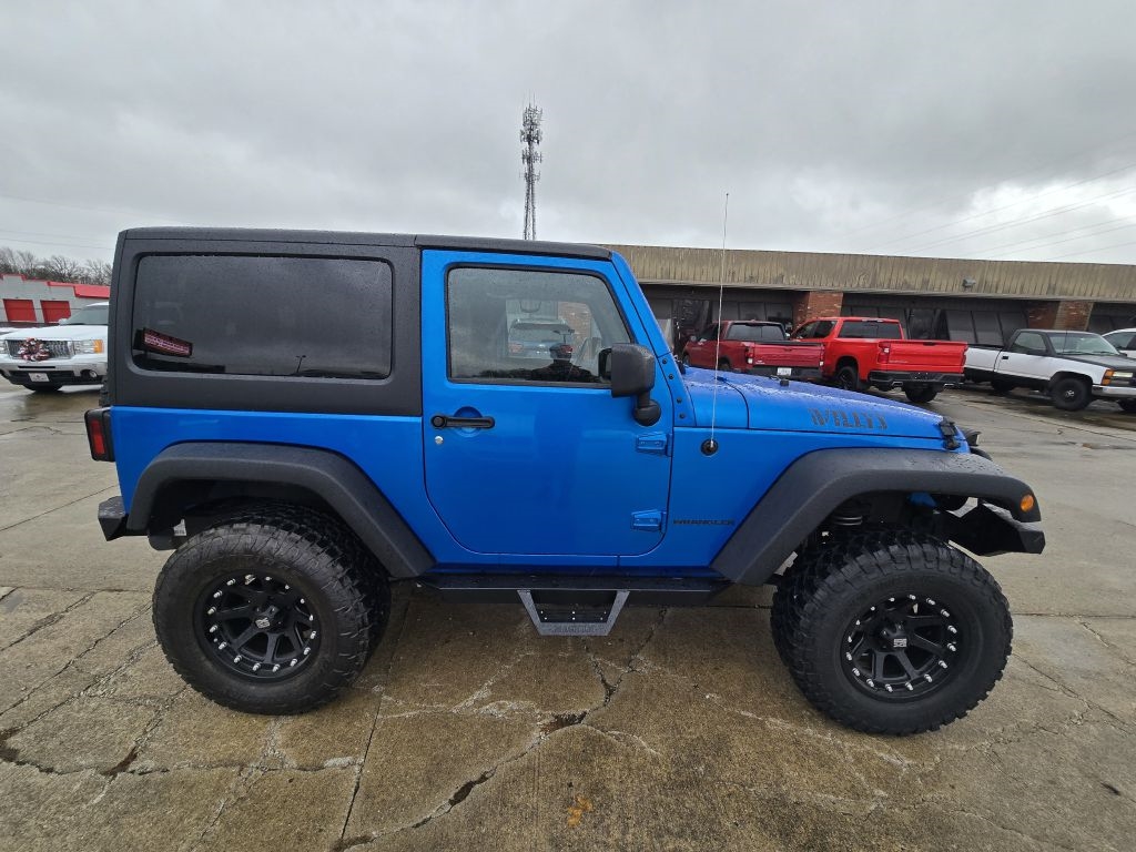 Jeep Wrangler 4WD 2dr Willys Wheeler 2016