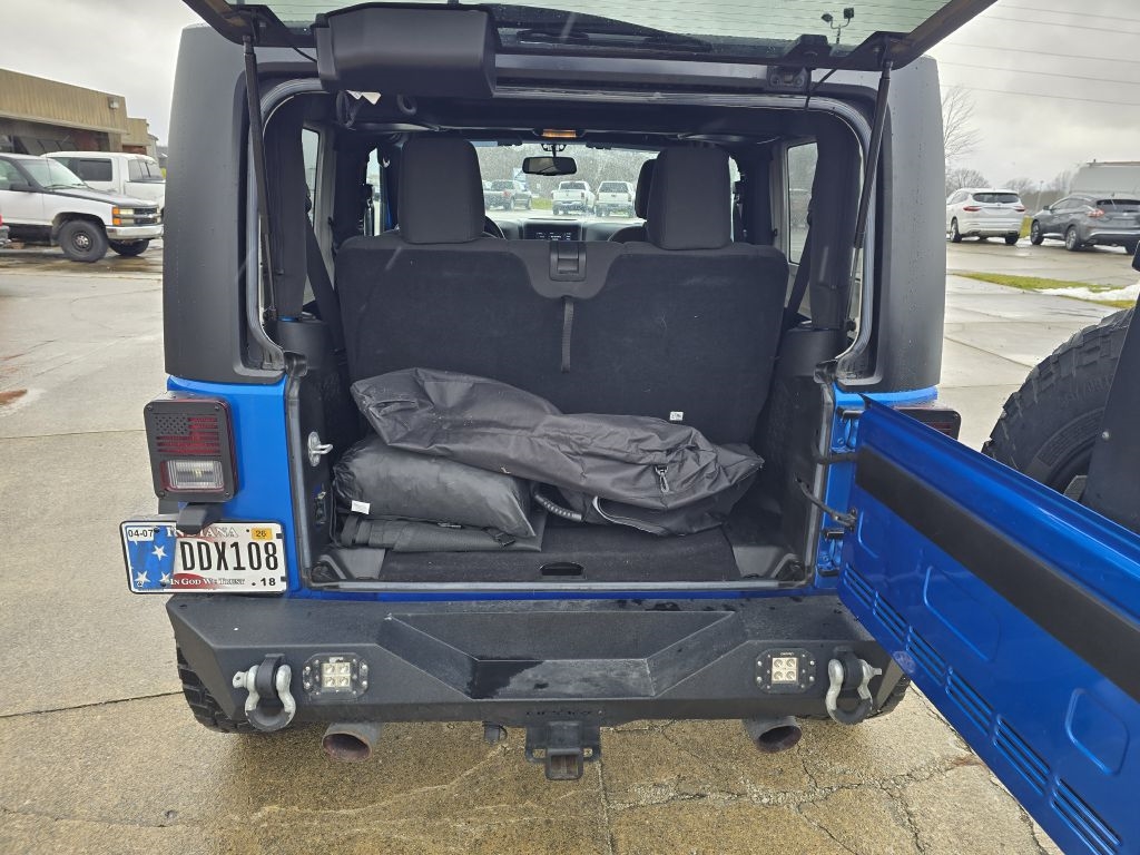 Jeep Wrangler 4WD 2dr Willys Wheeler 2016