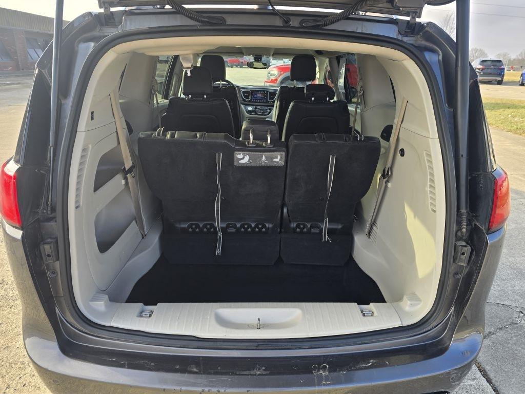 Chrysler Pacifica Touring-L Plus FWD 2017