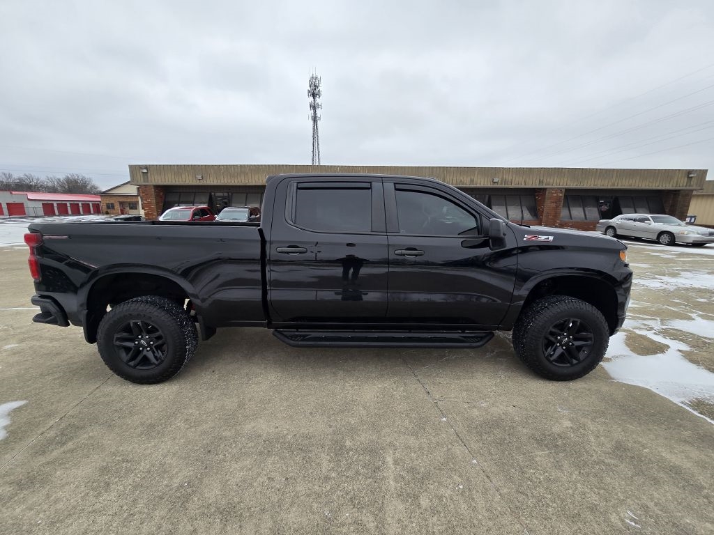 Chevrolet Silverado 1500 4WD Crew Cab 157" Custom Trail Boss 2019
