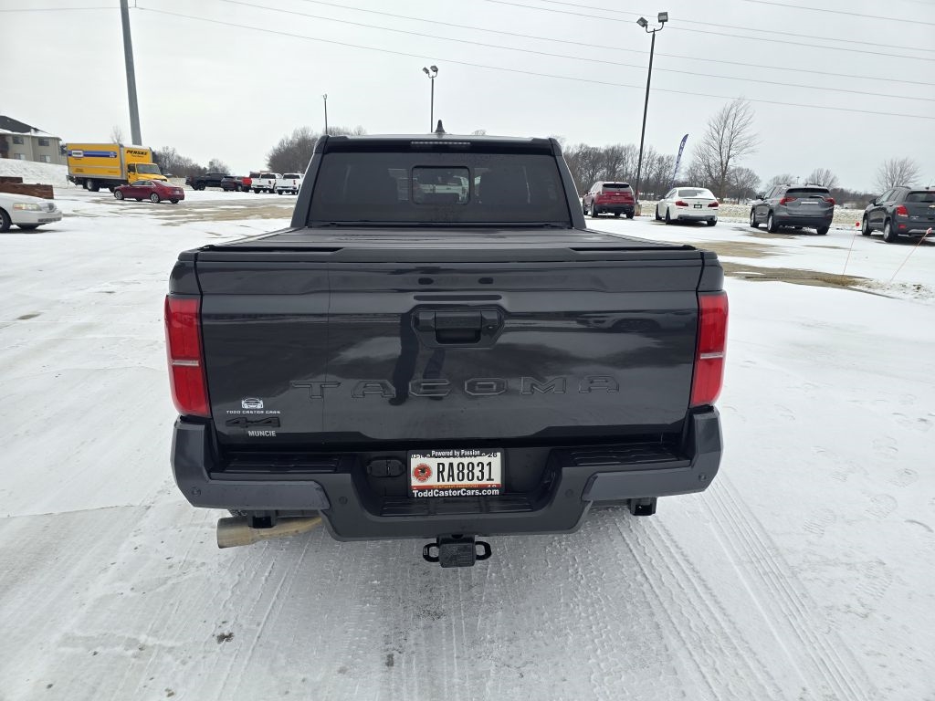 Toyota Tacoma 4WD TRD Off Road Double Cab 5' Bed MT (Natl) 2024