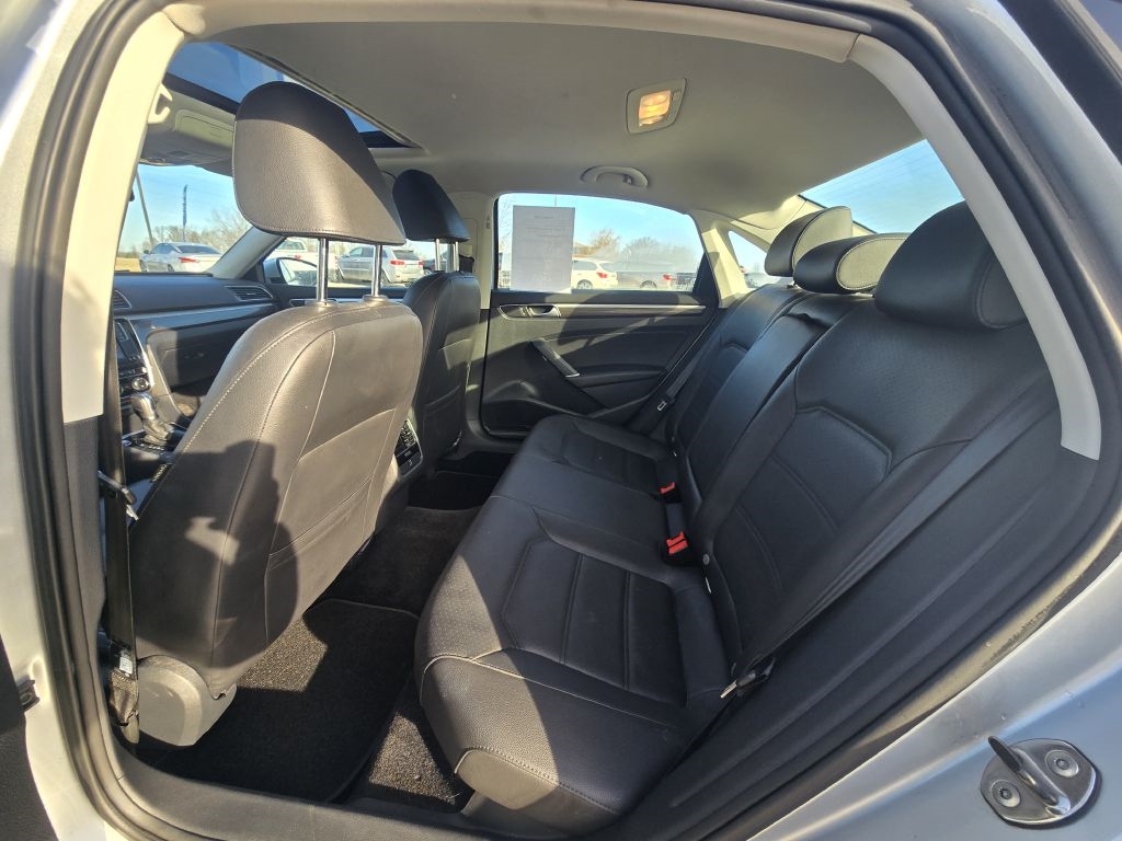 Volkswagen Passat 1.8T SE Auto 2017