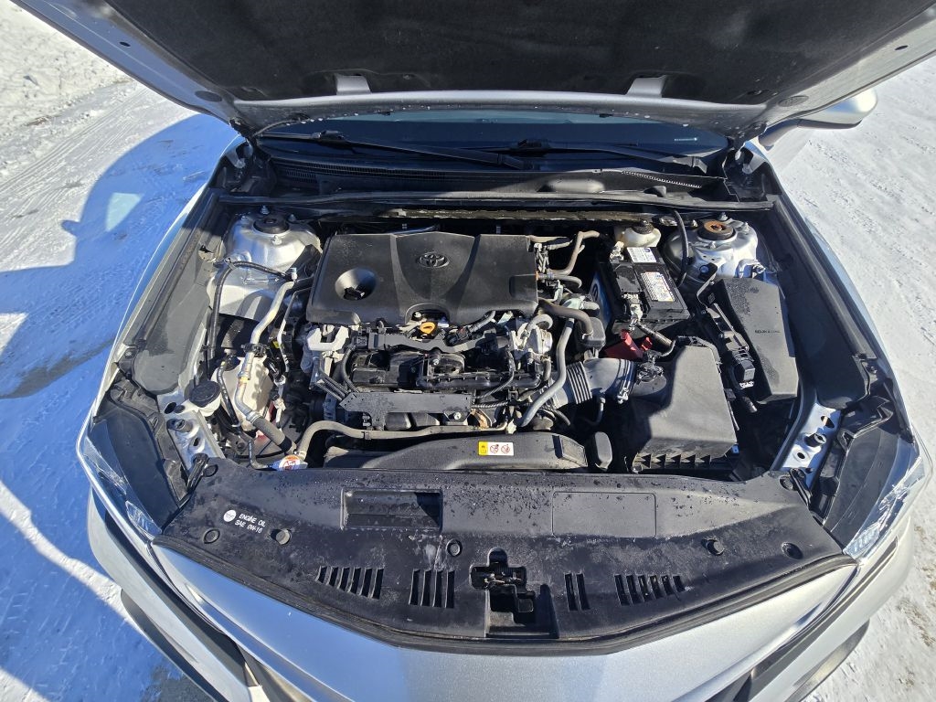 Toyota Camry SE Auto (Natl) 2021