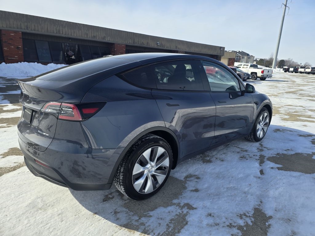 Tesla Model Y Long Range AWD 2023