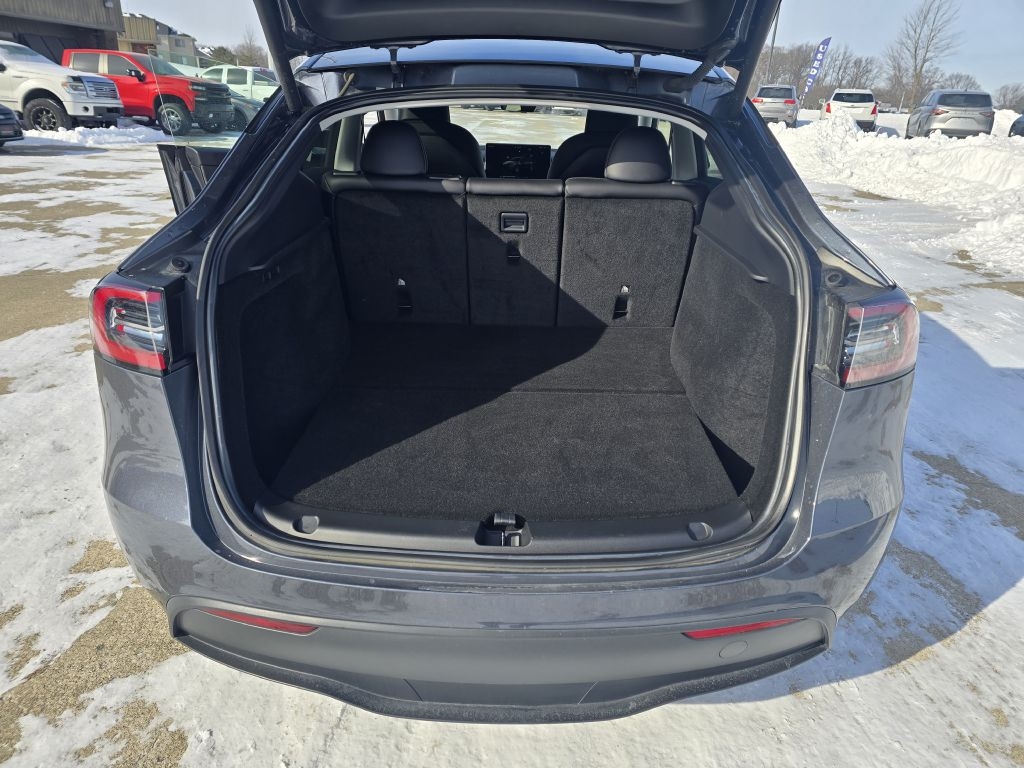 Tesla Model Y Long Range AWD 2023