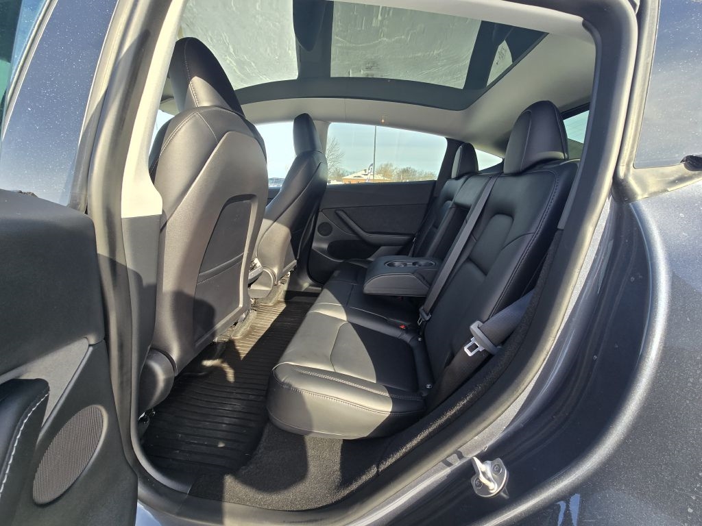 Tesla Model Y Long Range AWD 2023