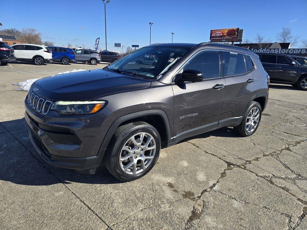 2022 Jeep Compass Latitude Lux