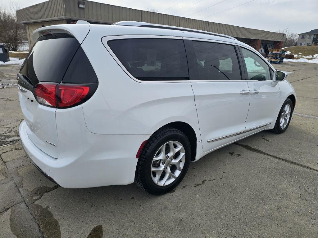 Chrysler Pacifica Limited FWD 2020
