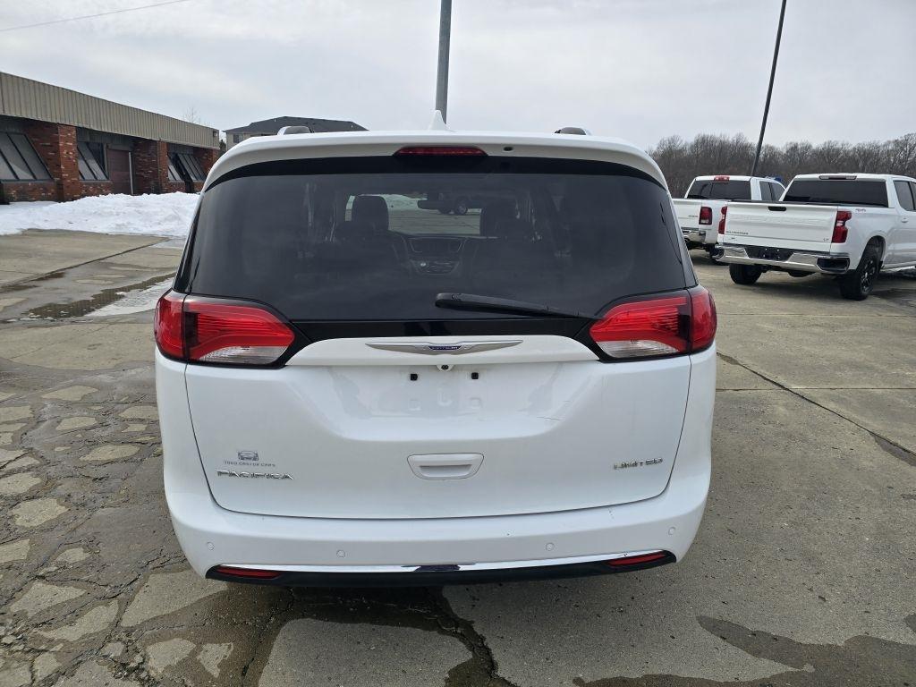Chrysler Pacifica Limited FWD 2020