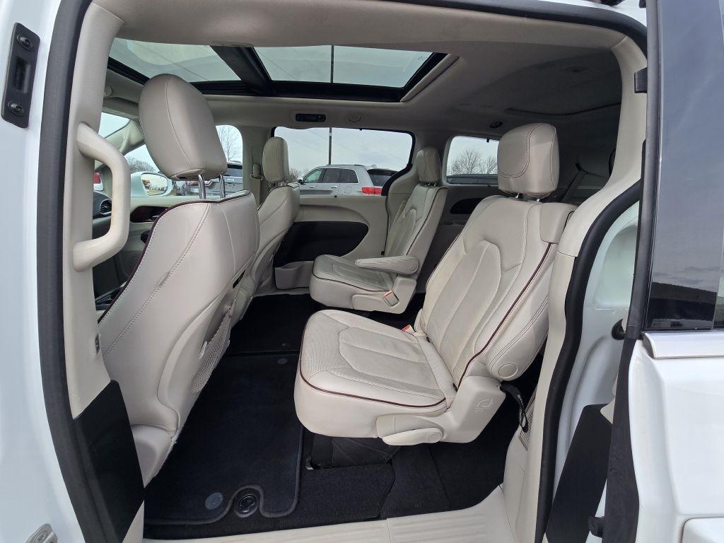 Chrysler Pacifica Limited FWD 2020