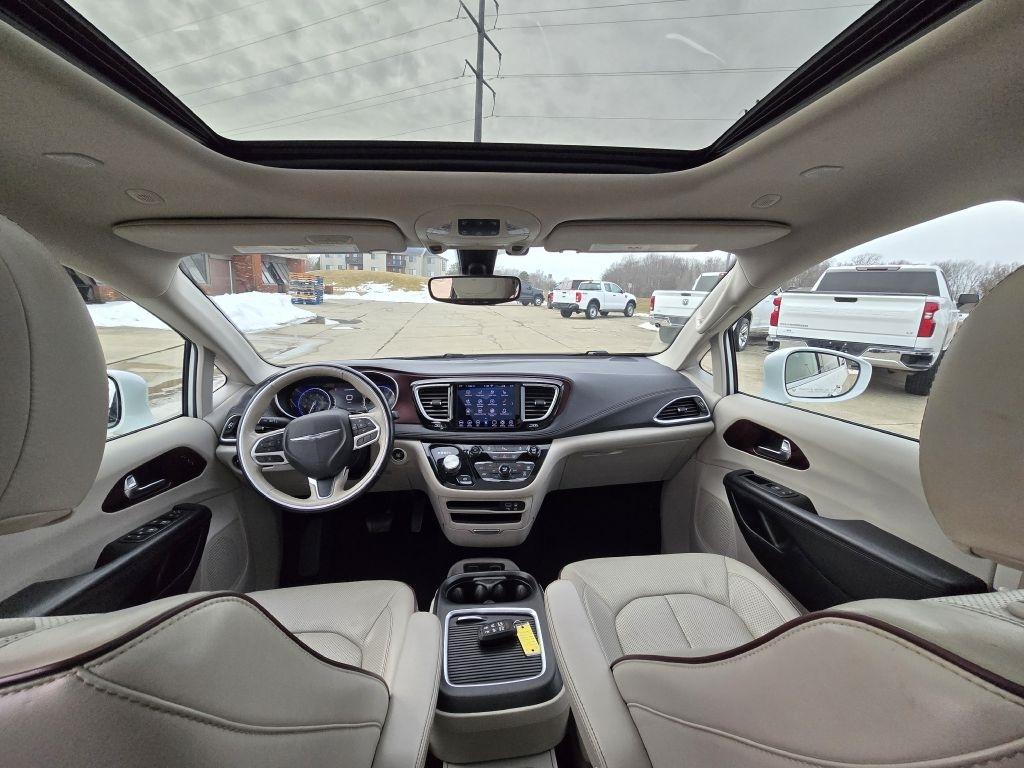 Chrysler Pacifica Limited FWD 2020