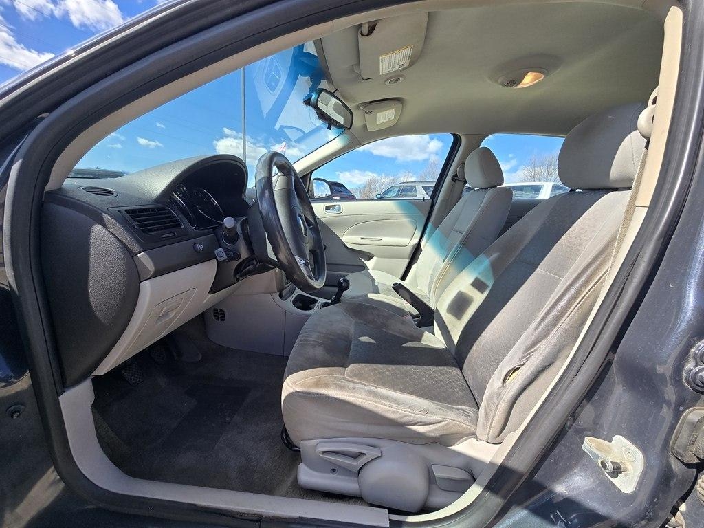 Chevrolet Cobalt 4dr Sdn LS 2009
