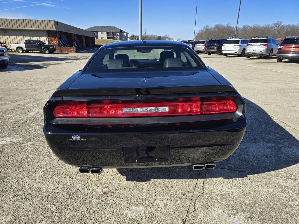 Dodge Challenger 2dr Cpe SXT Plus 2012