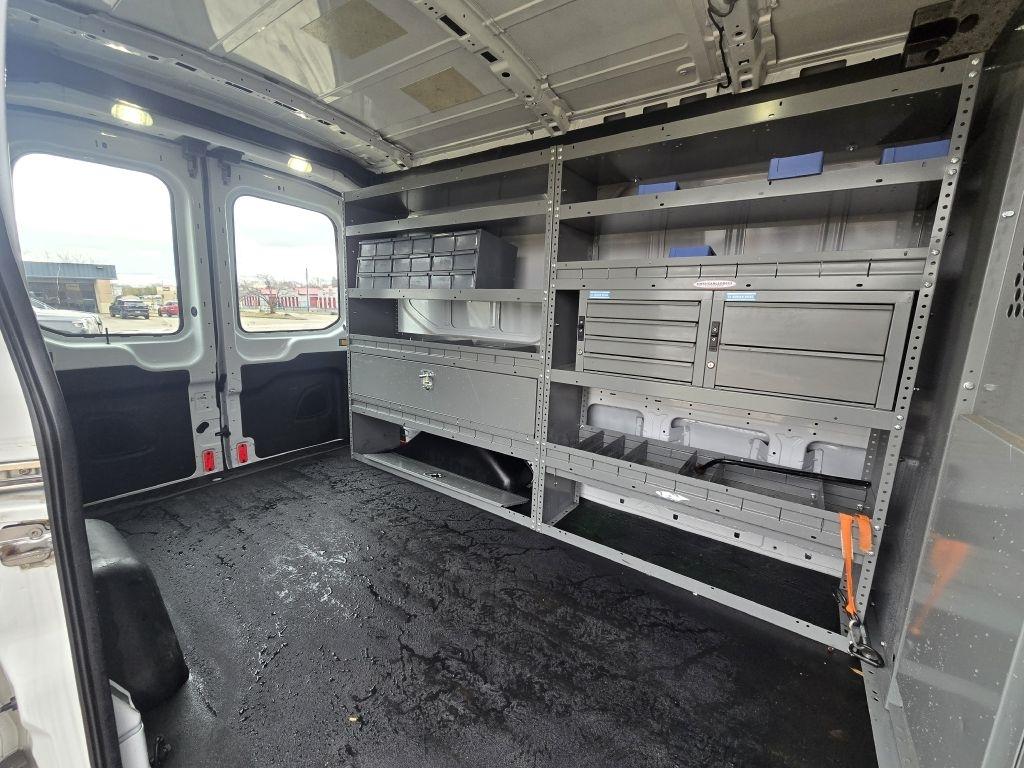 Ford Transit Cargo Van T-250 130" Med Rf 9000 GVWR Sliding RH Dr 2016