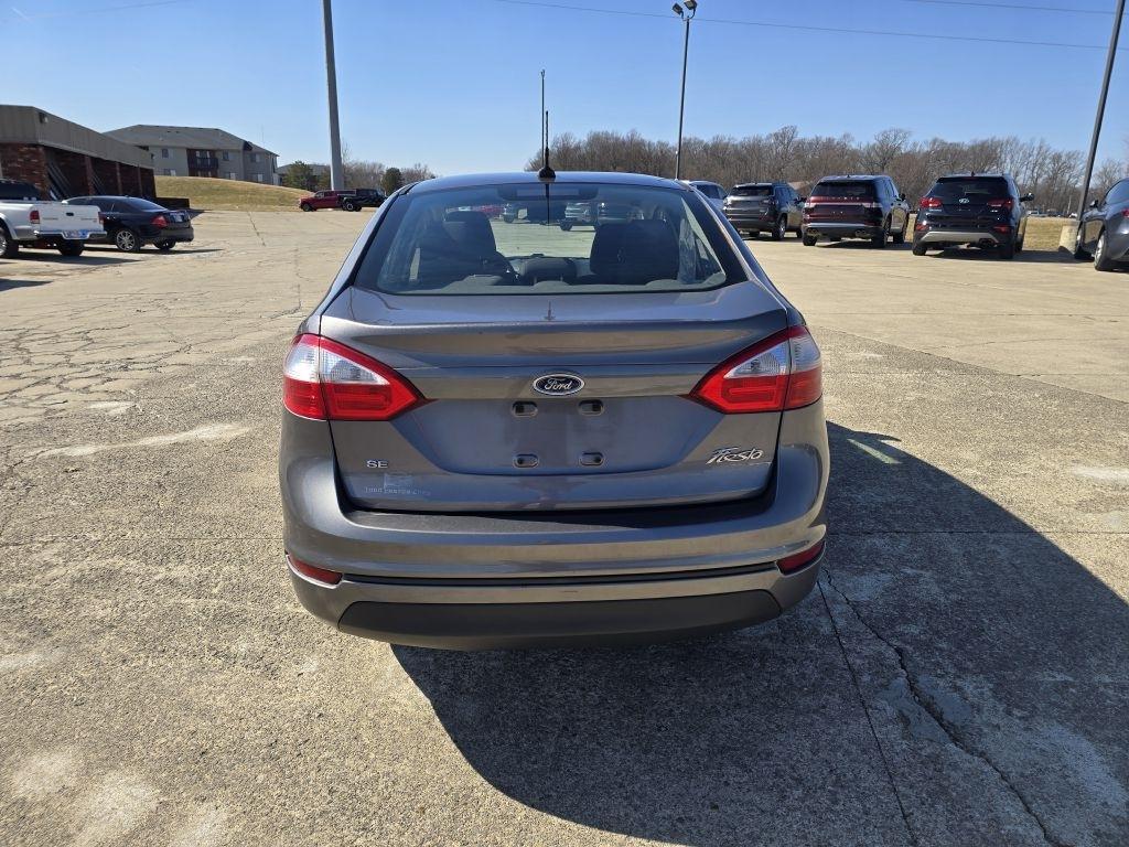 Ford Fiesta 4dr Sdn SE 2014