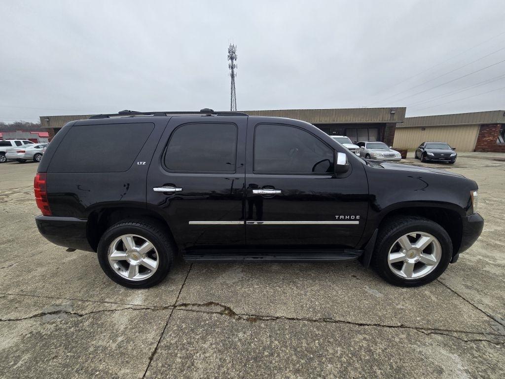 Chevrolet Tahoe 4WD 4dr LTZ 2014