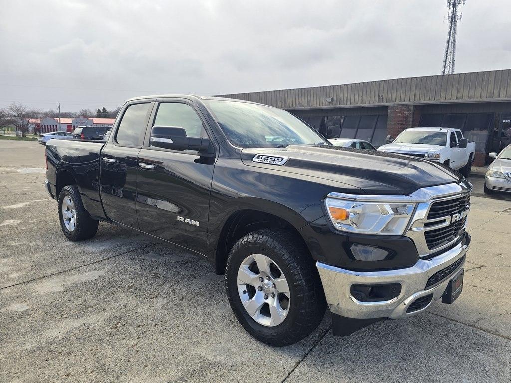 RAM 1500 Big Horn 4x4 Quad Cab 6'4" Box 2020