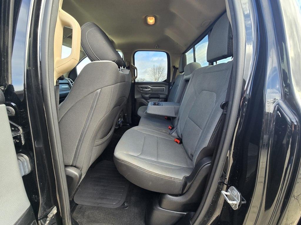 RAM 1500 Big Horn 4x4 Quad Cab 6'4" Box 2020