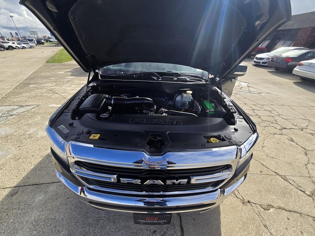 RAM 1500 Big Horn 4x4 Quad Cab 6'4" Box 2020