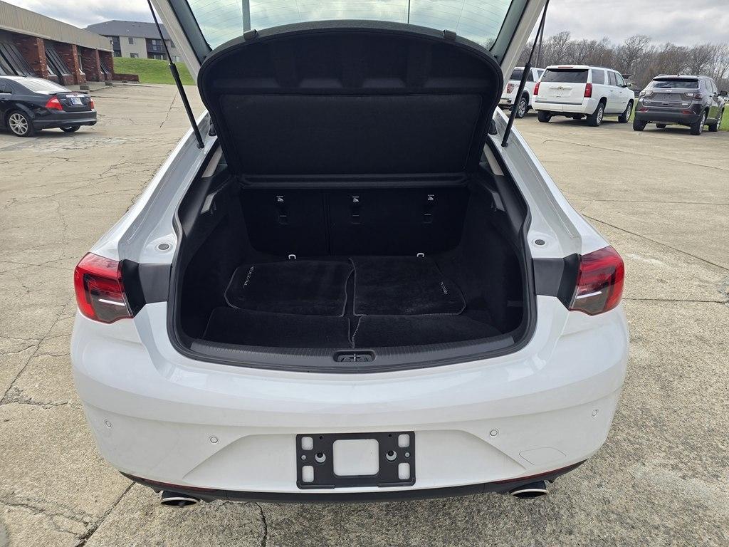 Buick Regal Sportback 4dr Sdn Preferred FWD 2018