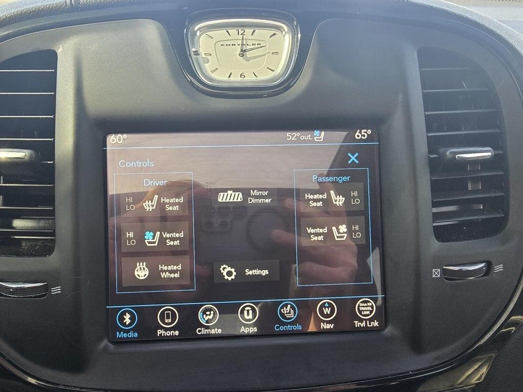 Chrysler 300 300C RWD 2023