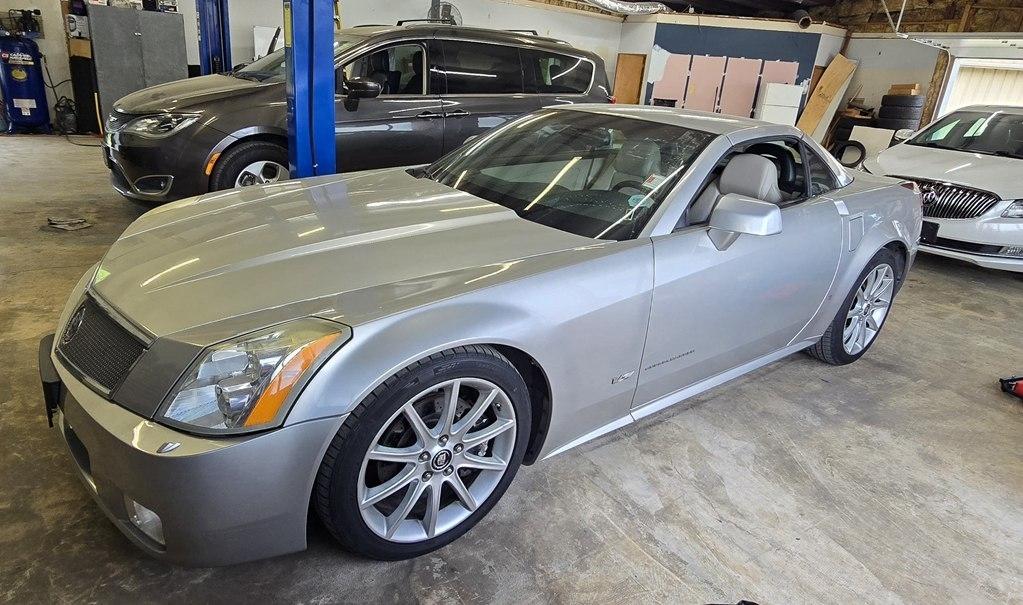 2006 Cadillac XLR V's photo
