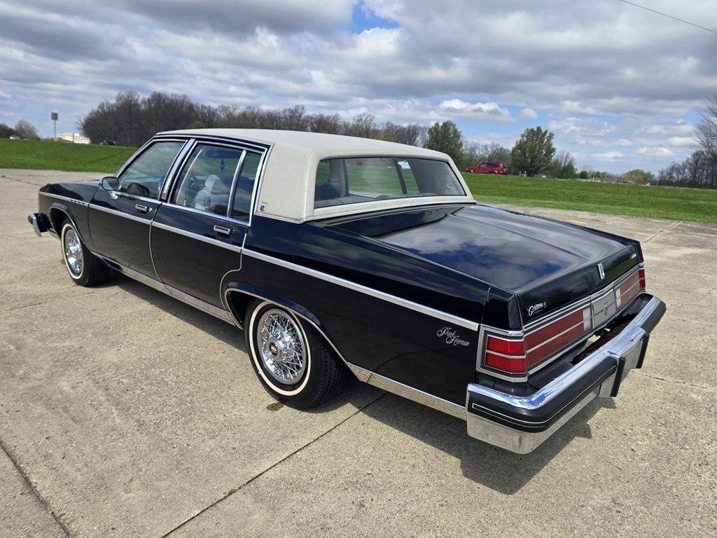 Buick Park Avenue  1980