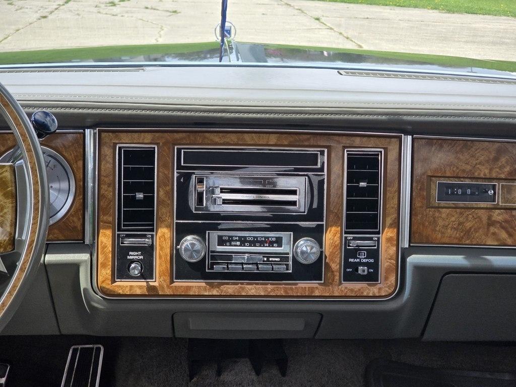 Buick Park Avenue  1980