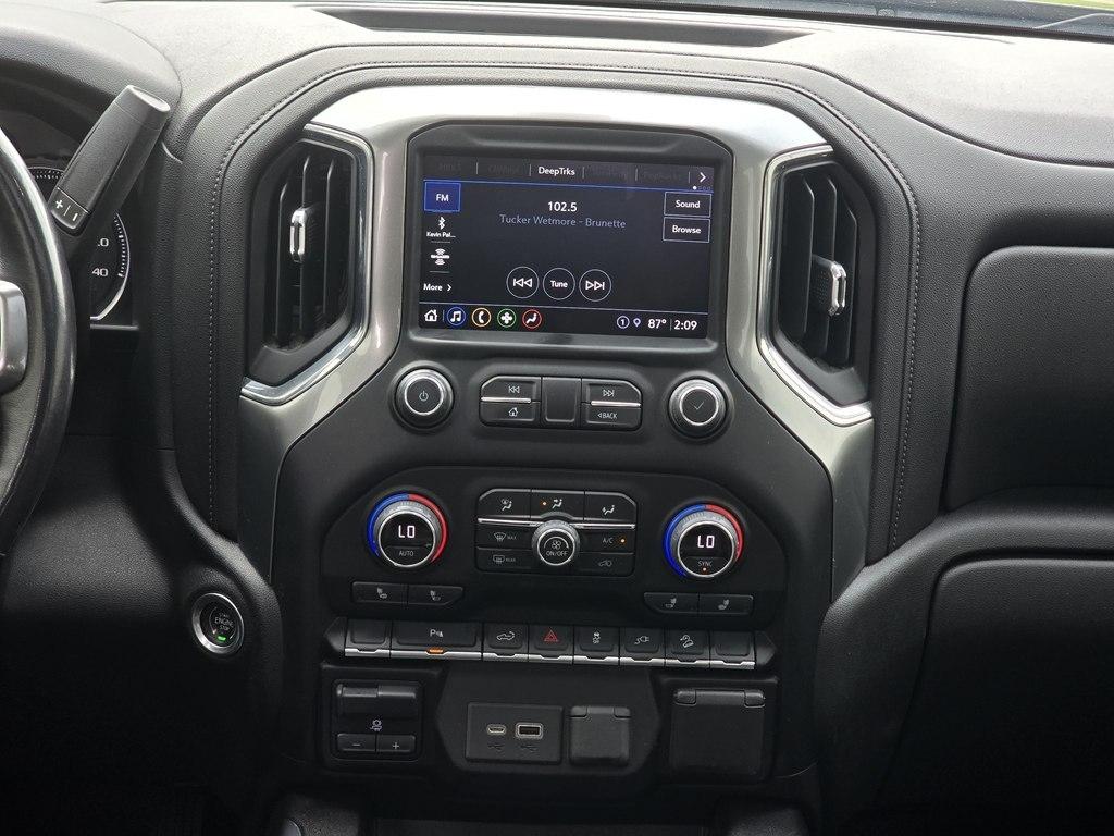 Chevrolet Silverado 1500 LTD 4WD Crew Cab 147" LT Trail Boss 2022